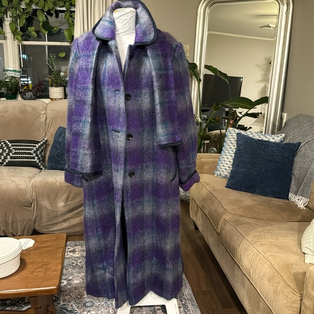 Vintage ‘Mohair’ style long coat. Purple & blue plaid w/ matching scarf size 16